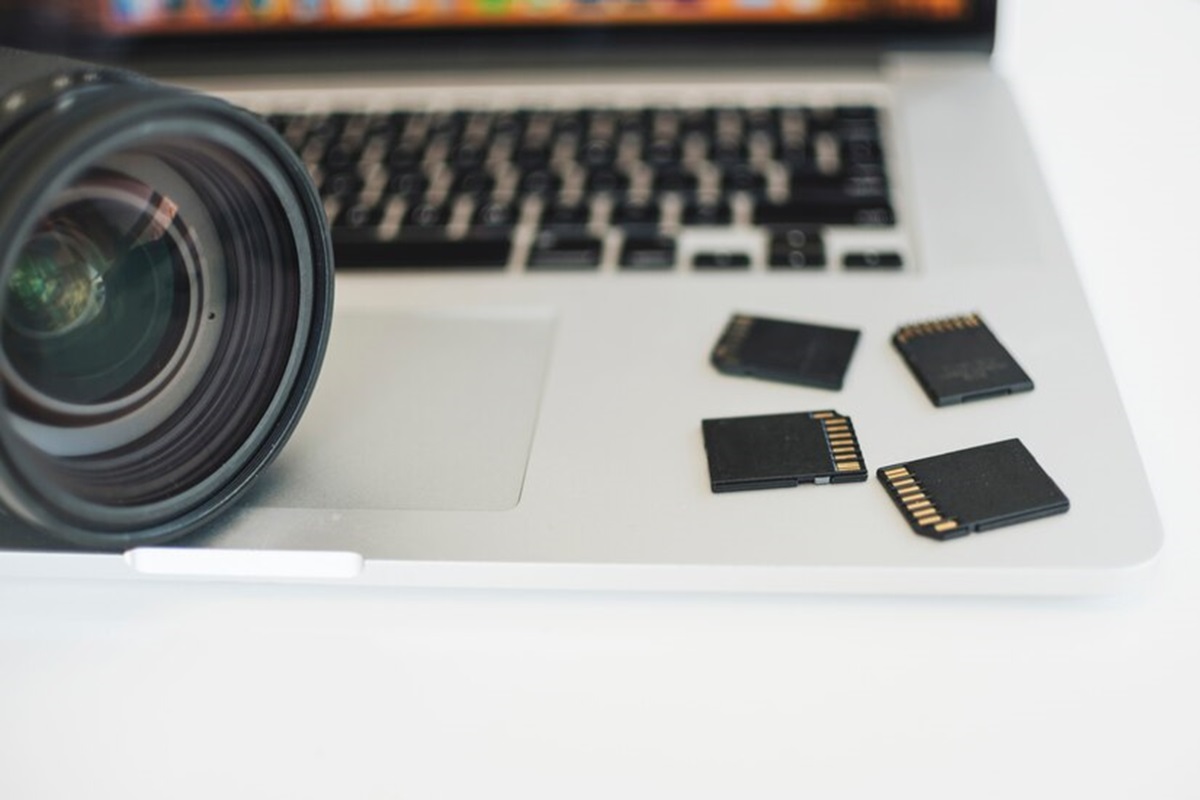 several reasons why your Mac might not be showing your SD card